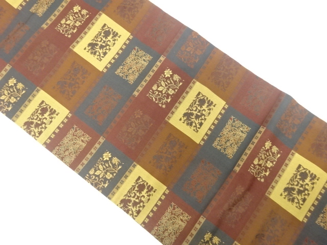 横段に枡・唐花模様織出し名古屋帯